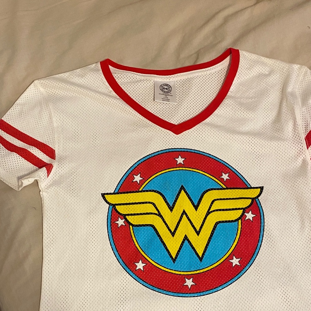 DC Comics Wonder Woman Mesh Jersey Tee Sz S- FINAL PRICE